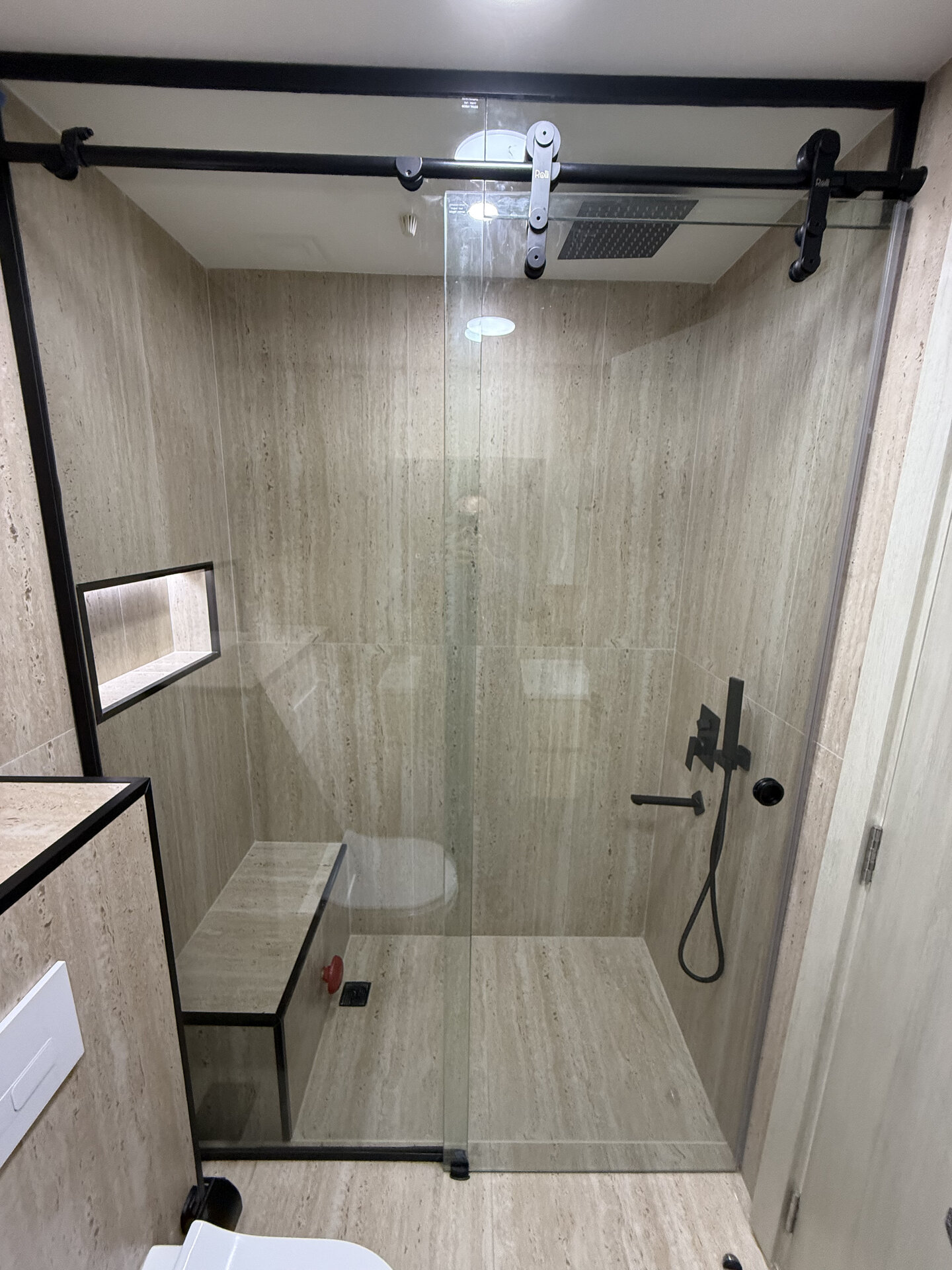 2 Bed in Orra Building, Marina - Image 14