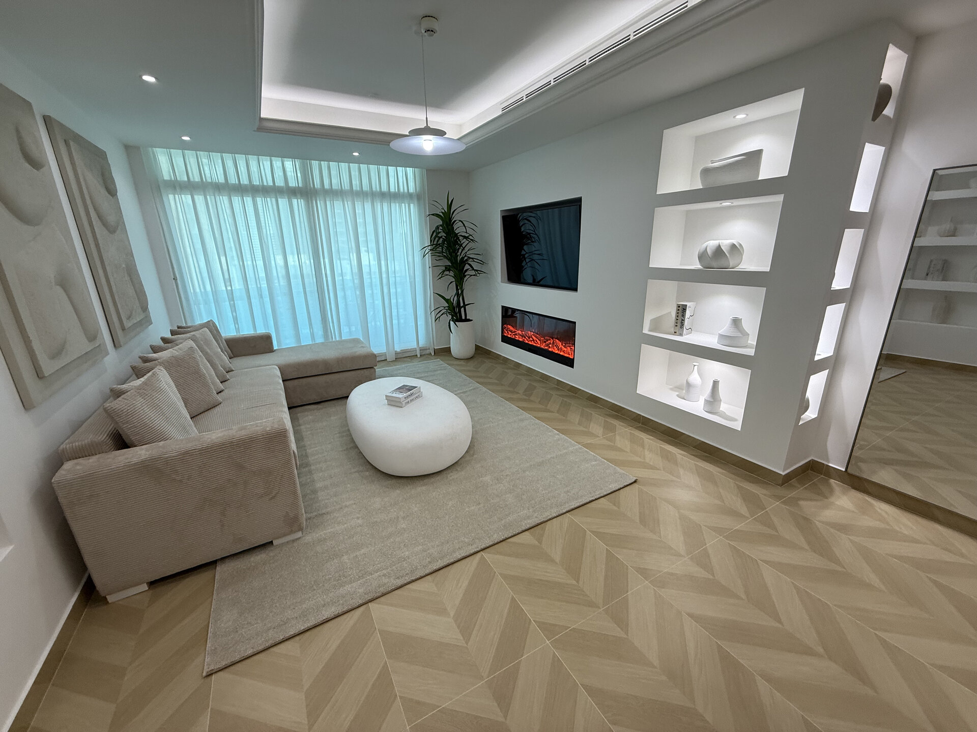 2 Bed in Orra Building, Marina - Image 4