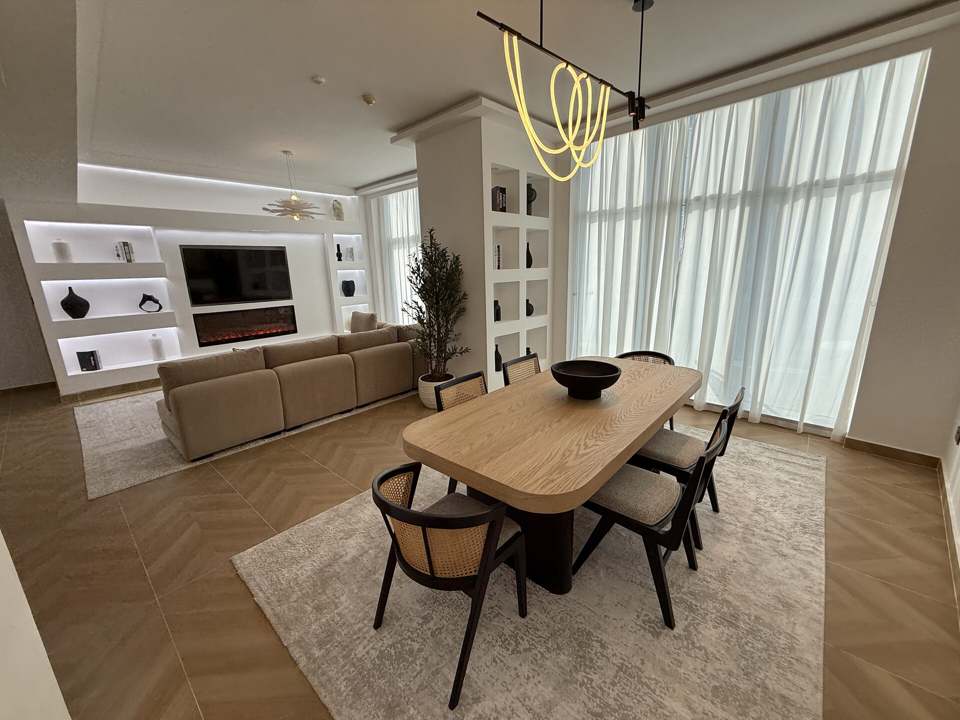 3 Bed in Dorra Bay, Marina - Image 19