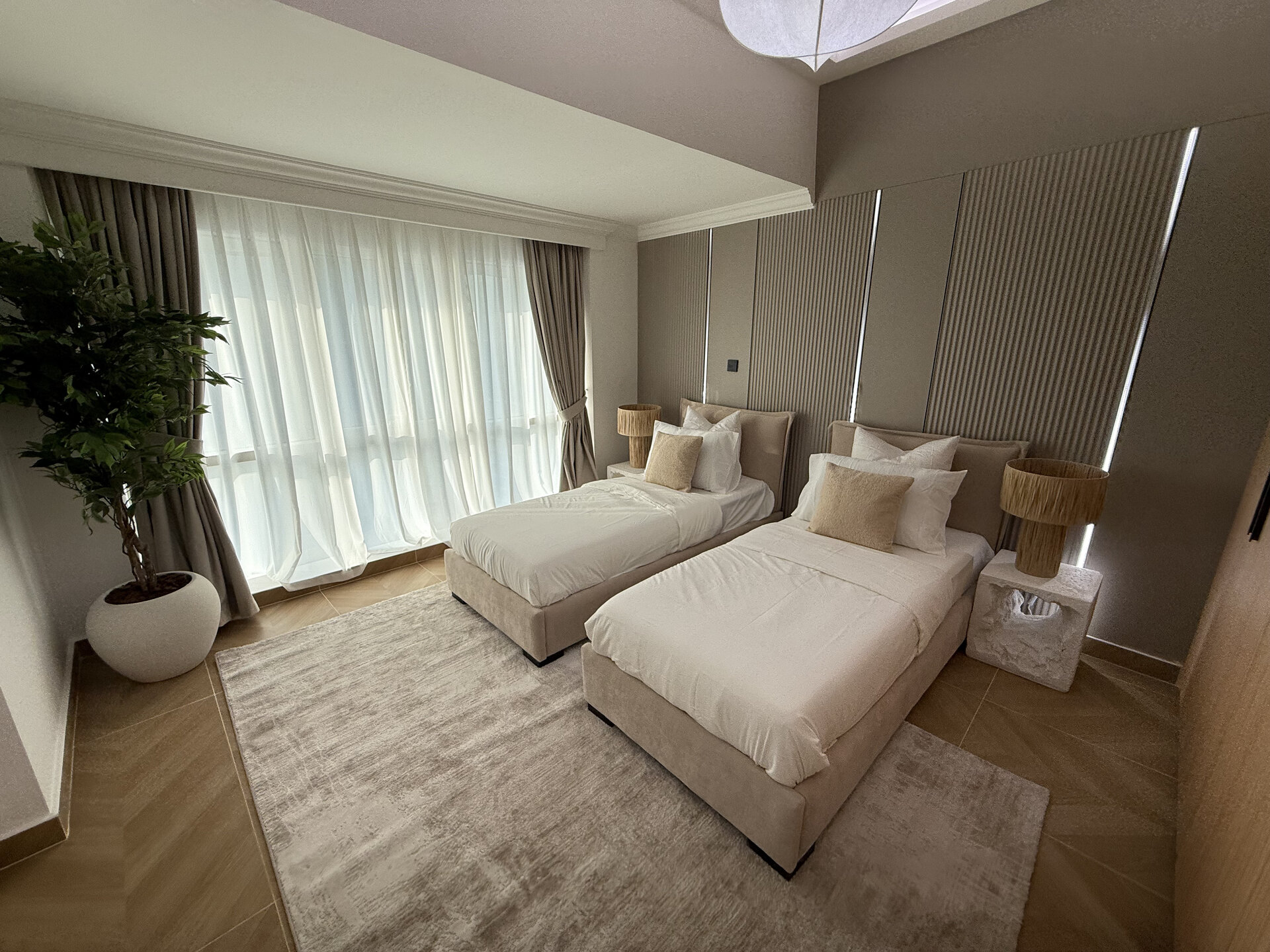 3 Bed in Dorra Bay, Marina - Image 7