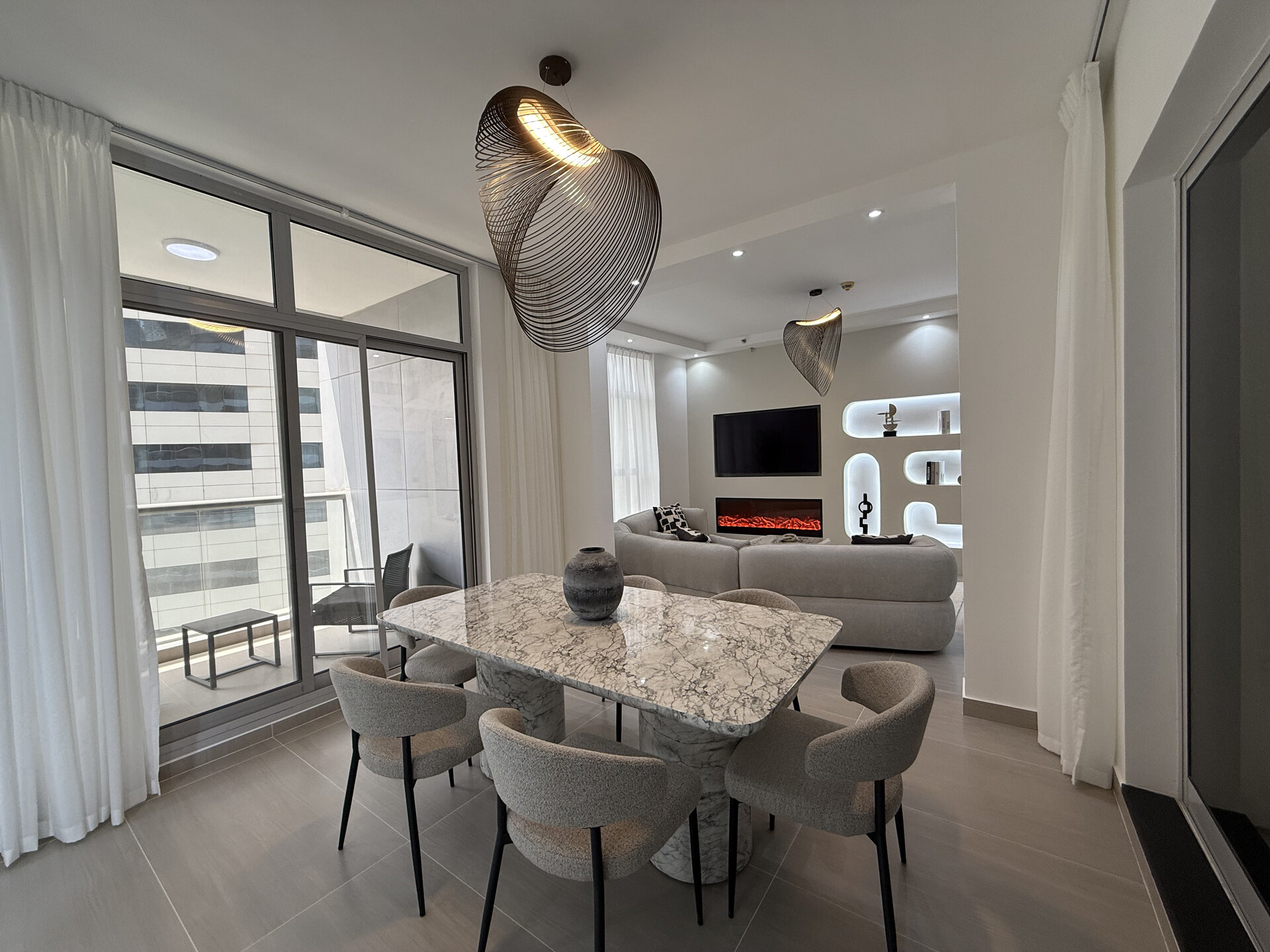 3 Bed in Skyview  Tower, Marina - Image 11