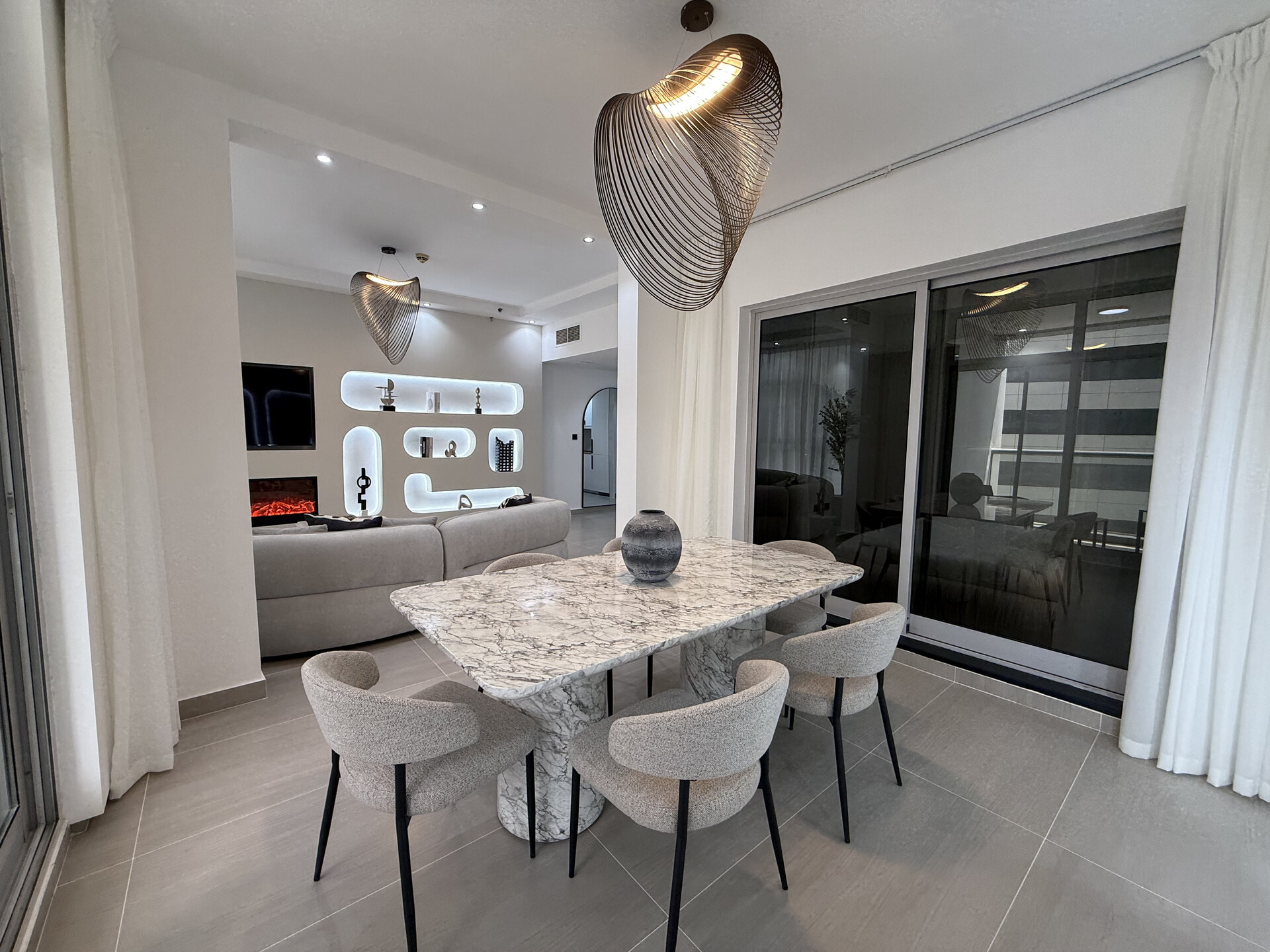 3 Bed in Skyview  Tower, Marina - Image 13