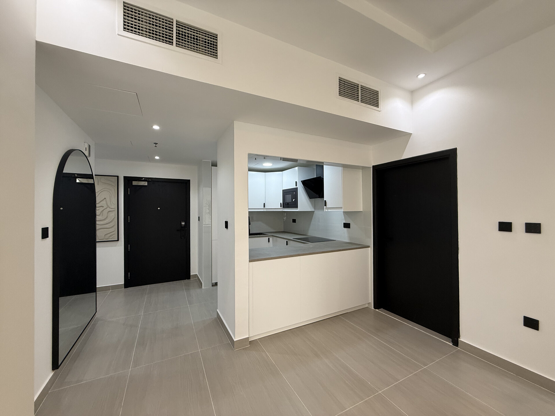 3 Bed in Skyview  Tower, Marina - Image 17