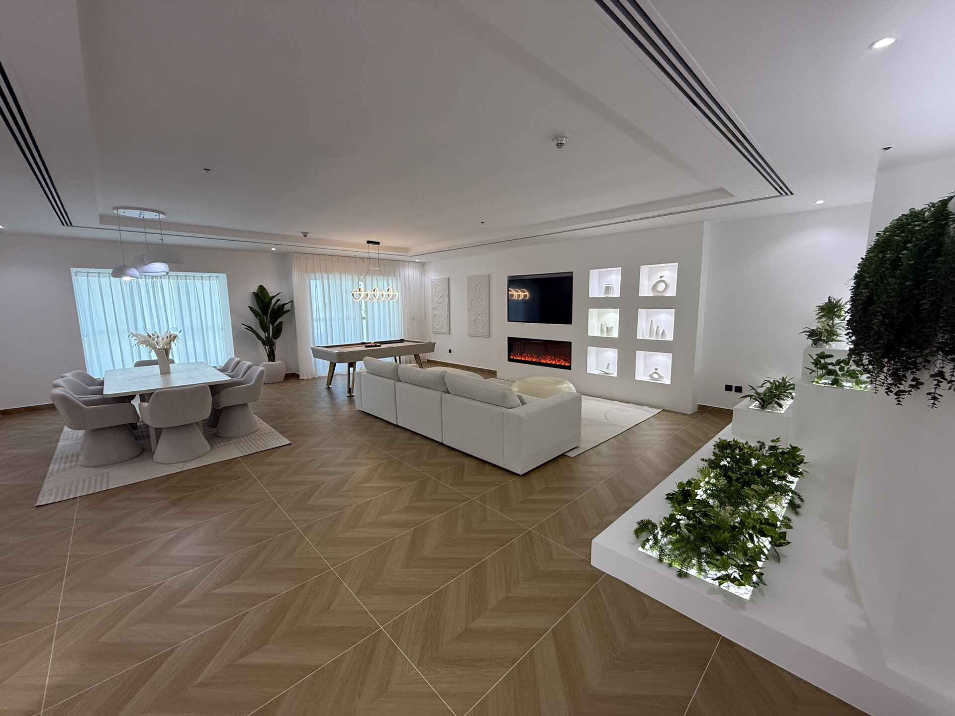 4 Bed in Elite Residence, Marina