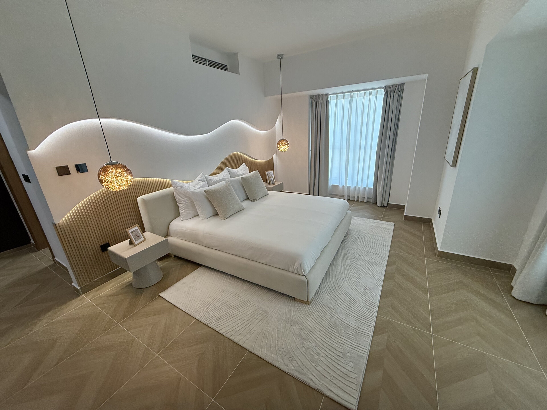 4 Bed in Elite Residence, Marina - Image 19