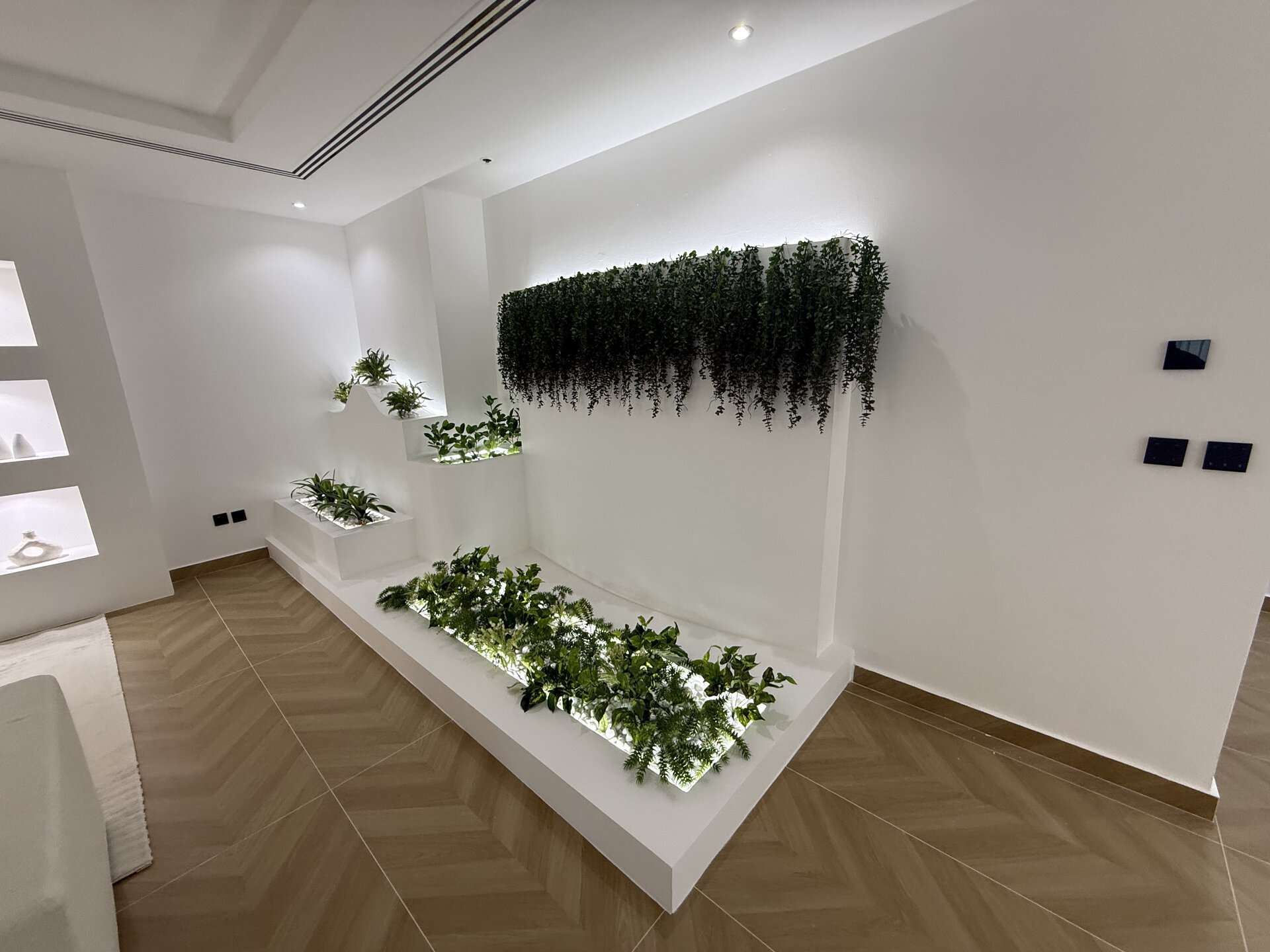 4 Bed in Elite Residence, Marina - Image 3